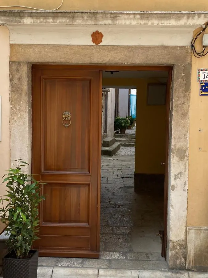 Secret Garden Apartment زادار