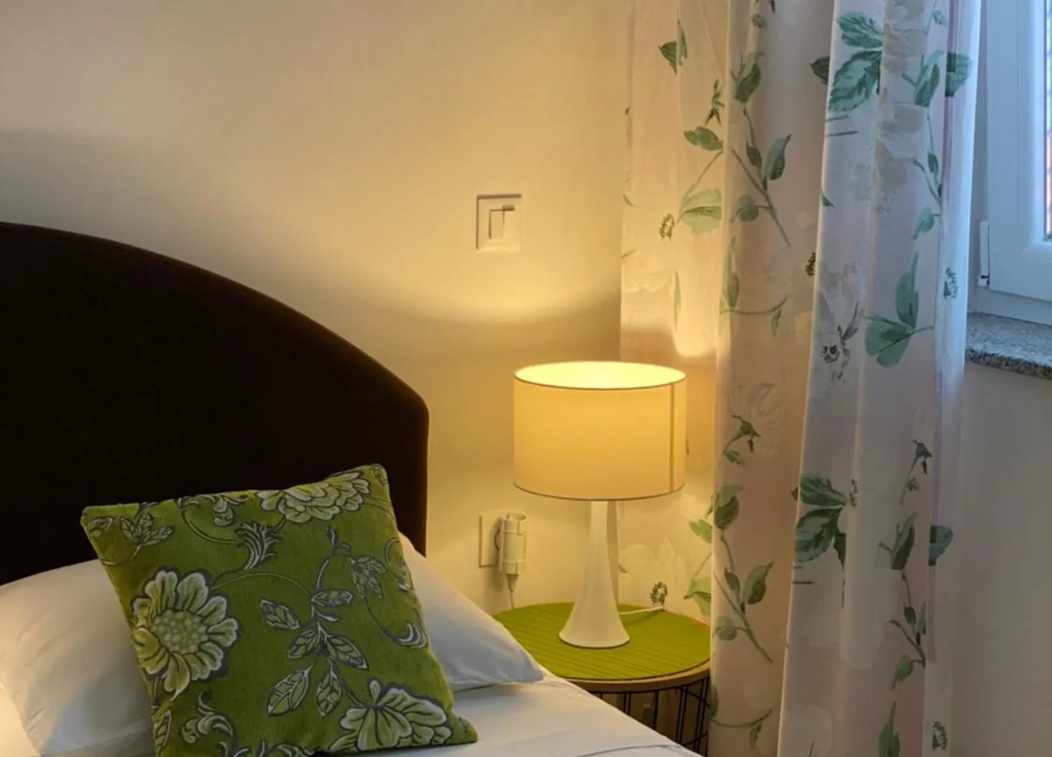 Secret Garden Apartment زادار